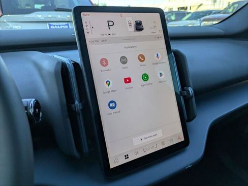 Used 2025 Volvo EX30 Ultra w/ Protection Package Premier image 17