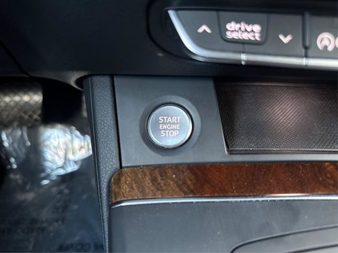 Used 2018 Audi Q5 2.0T Premium AWD/4WD image 24