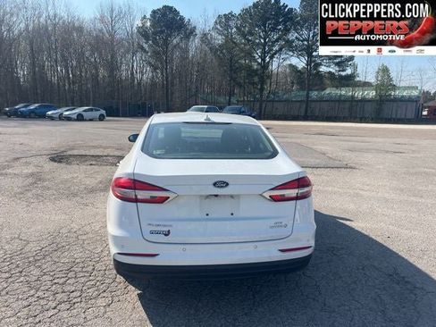 Used 2019 Ford Fusion SE image 4