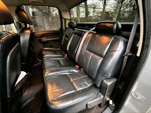 Used 2010 Chevrolet Silverado 1500 LT w/ Power Pack Plus image 18