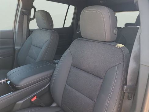 New 2026 Chevrolet Traverse LT FWD image 24
