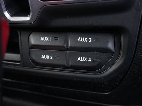 Used 2020 Jeep Gladiator Sport w/ Quick Order Package 24S image 37