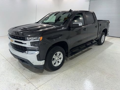 Used 2021 Chevrolet Silverado 1500 LT AWD/4WD image 1