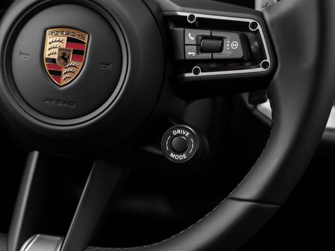 New 2026 Porsche Cayenne image 38