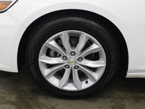 Used 2024 Chevrolet Malibu LT image 27