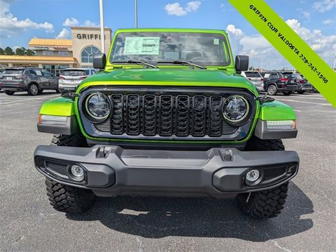 New 2025 Jeep Gladiator Willys image 9