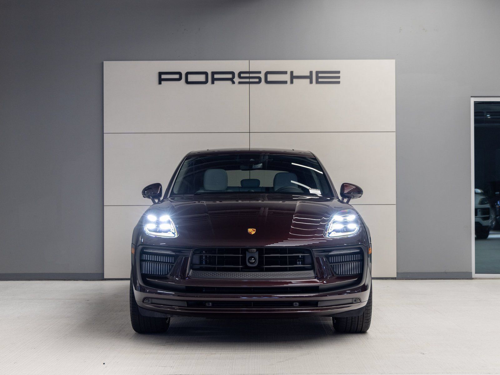 Certified 2026 Porsche Macan S AWD/4WD image 10