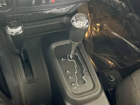 Used 2017 Jeep Wrangler Unlimited Sport w/ Quick Order Package 24S image 14