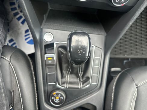 Used 2022 Volkswagen Taos SE image 12