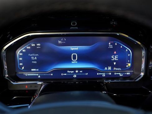 Used 2025 Chevrolet Silverado 2500 LT w/ Convenience Package image 22