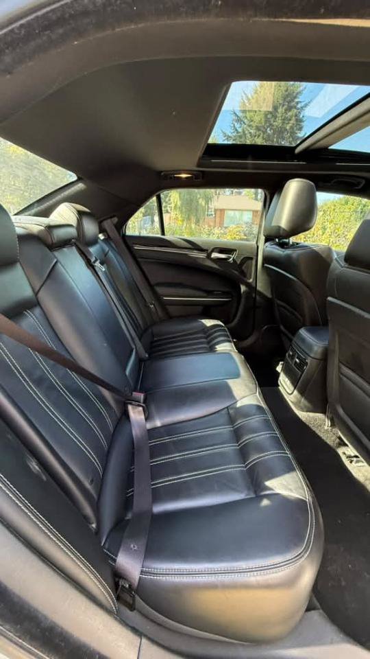 Used 2023 Chrysler 300 S RWD image 7