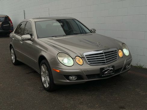 Used 2007 Mercedes-Benz E 350 Sedan image 7