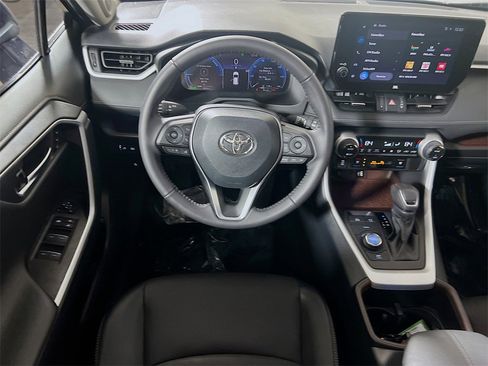 Used 2024 Toyota RAV4 Limited image 21