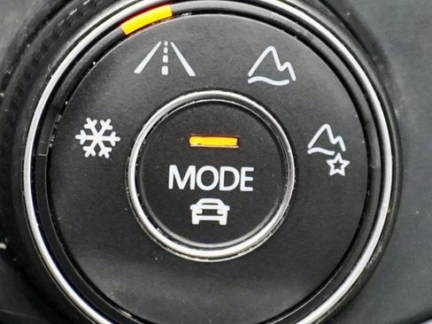 Used 2019 Volkswagen Tiguan S w/ Driver Assistance Package image 27