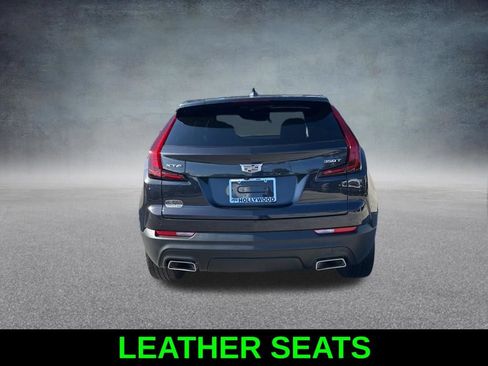 Used 2023 Cadillac XT4 Luxury w/ Cold Weather Package FWD image 6