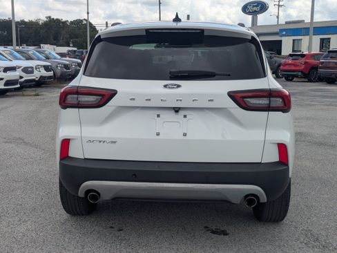 Used 2024 Ford Escape Active w/ Tech Pack #2 FWD image 5