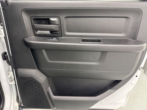 Used 2024 RAM 3500 Tradesman w/ Chrome Appearance Group image 32