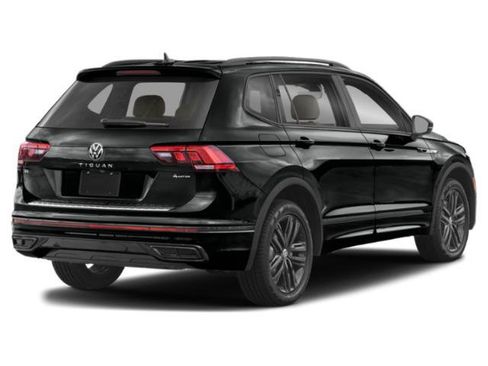 Used 2024 Volkswagen Tiguan SE R-Line AWD/4WD image 2