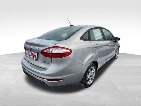 Used 2016 Ford Fiesta SE image 6