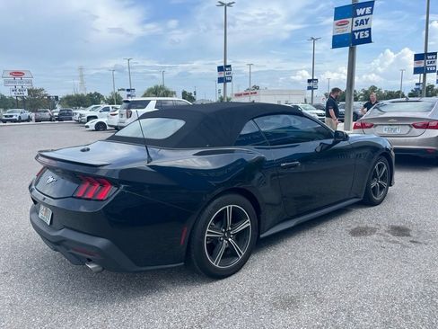 Used 2025 Ford Mustang Premium RWD image 10