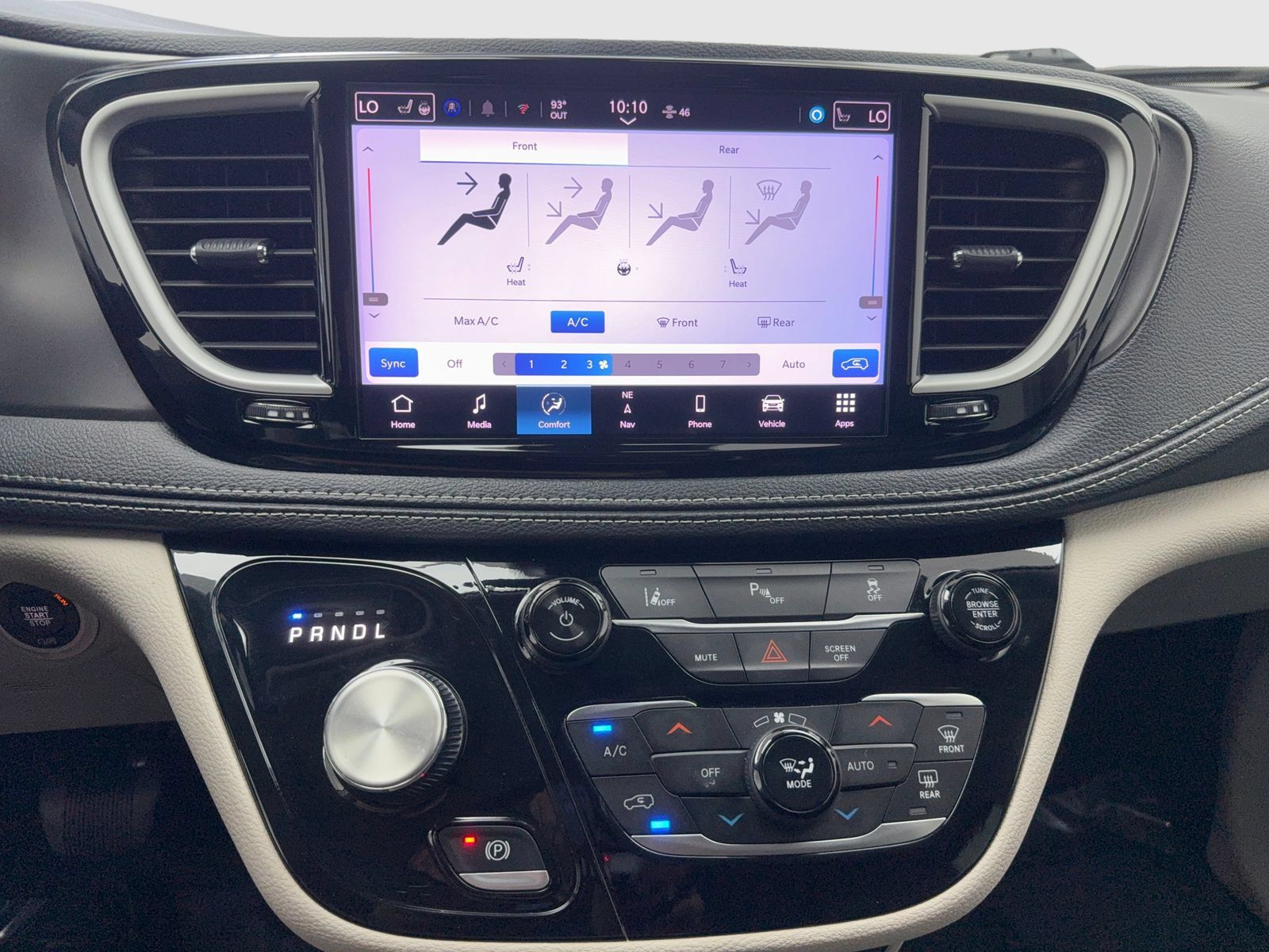 Used 2024 Chrysler Pacifica Limited FWD image 27