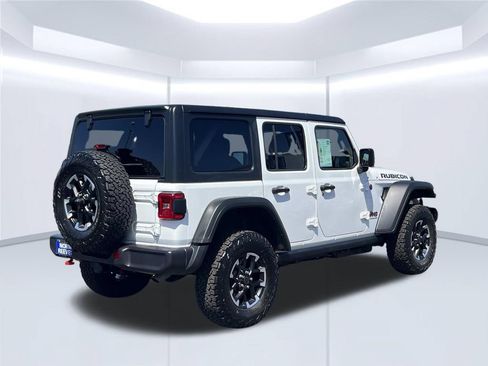 Used 2026 Jeep Wrangler Unlimited Rubicon AWD/4WD image 26
