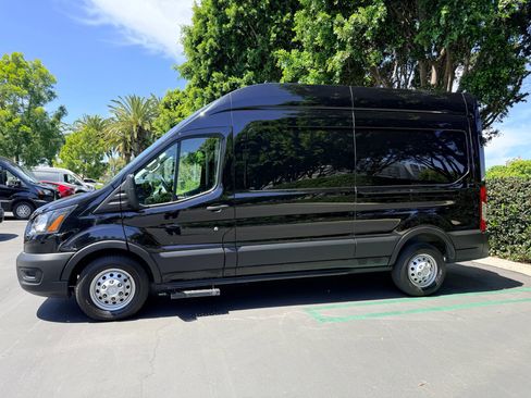 Used 2023 Ford Transit 250 148 High Roof AWD w/ Load Area Protection Package image 2