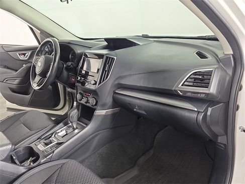 Used 2020 Subaru Forester Premium image 20
