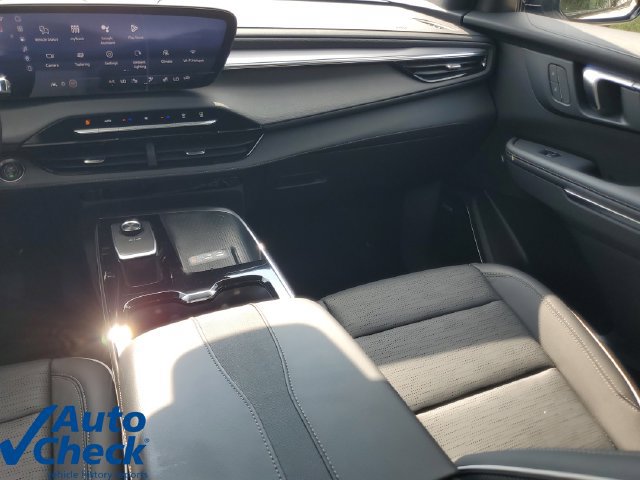 Used 2026 Buick Enclave Sport Touring FWD image 16