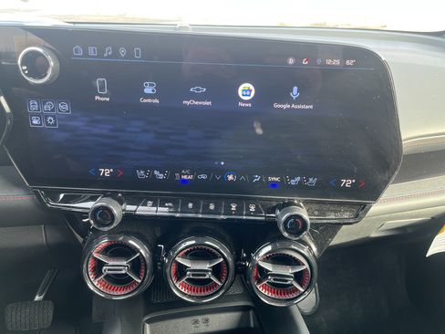 Used 2025 Chevrolet Blazer EV RS image 25