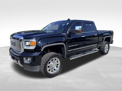 Used 2017 GMC Sierra 2500 Denali w/ Duramax Plus Package