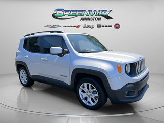 Used 2018 Jeep Renegade Latitude FWD video 1