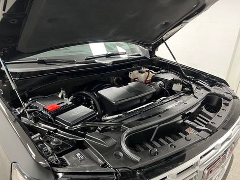 Used 2025 GMC Yukon XL Denali w/ Sun & Power Step Package image 68