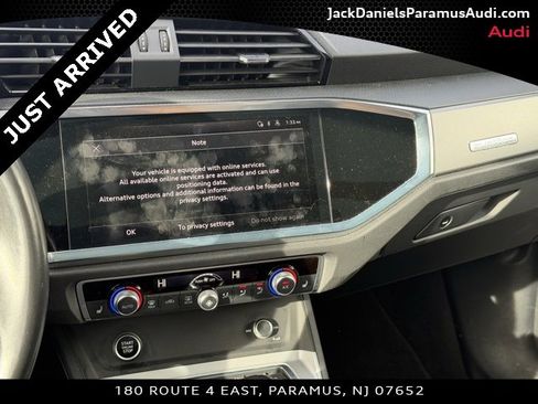 Used 2023 Audi Q3 2.0T Premium w/ Convenience Package image 7