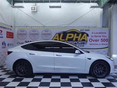 Used 2023 Tesla Model 3 Standard Range RWD image 30