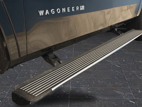 Used 2023 Jeep Wagoneer L Series III w/ Premium Group I AWD/4WD image 43