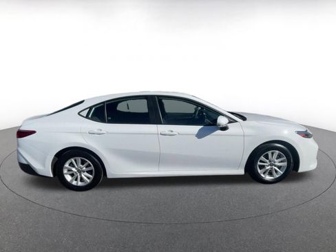 Used 2025 Toyota Camry LE image 16