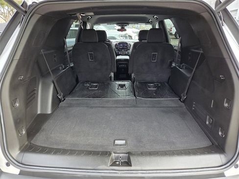 Certified 2023 Chevrolet Traverse LT image 22
