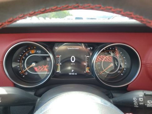 Used 2023 Jeep Wrangler Unlimited Rubicon 392 AWD/4WD image 25