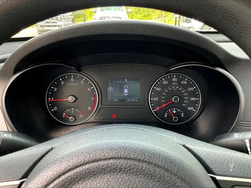 Used 2016 Kia Optima LX FWD image 12