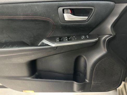 Used 2016 Toyota Camry XSE image 14