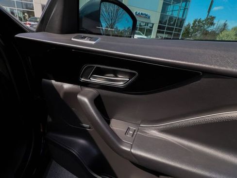 Used 2020 Jaguar F-PACE Premium image 49