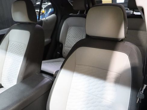 Used 2020 Chevrolet Equinox LT FWD image 35