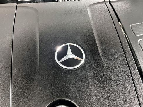 Used 2023 Mercedes-Benz GLC 300 image 31