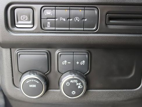 Used 2024 Chevrolet Tahoe LT image 25