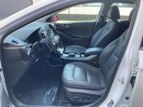 Used 2017 Hyundai Ioniq Limited w/ Limited Ultimate Package 02 image 9