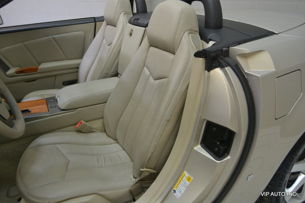 Used 2006 Cadillac XLR RWD image 35