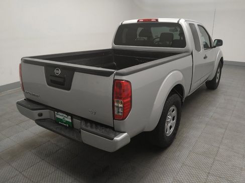 Used 2021 Nissan Frontier S RWD image 9