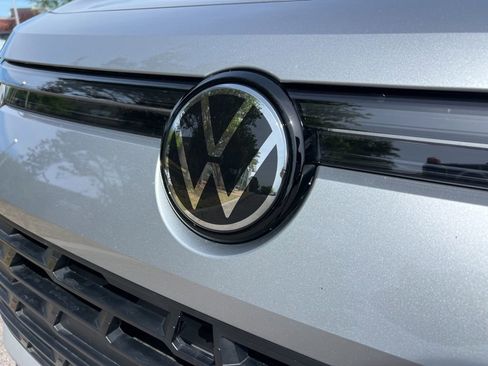Used 2025 Volkswagen Tiguan S FWD image 10