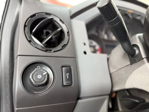 Used 2011 Ford F550 4x4 SuperCab Super Duty w/ PWR Equipment Group image 33